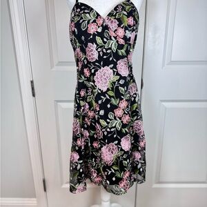 GUESS Black Embroidered Floral Fit & Flare Cocktail Party Dress Size 14